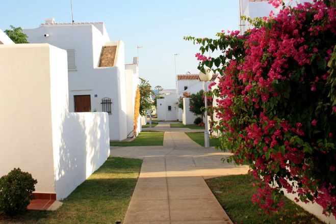 Calle del Pueblo Andaluz Doñana - Olalla López (casa 164)